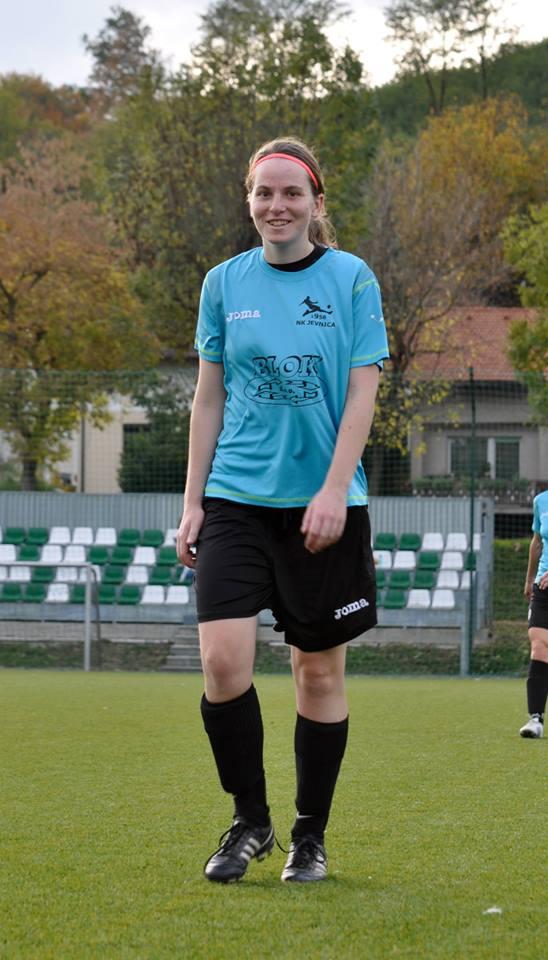 Bo Nastja Kavčič, kapetanka Jevnice, nasmejana tudi po nedeljski tekmi? (Foto: Mateja Vodlan)