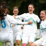 Mladinke najprej nad Irke