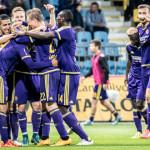 FOTO: Razigrane vijolice razbile koprsko vojsko