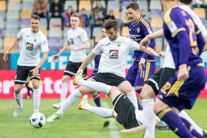 Velenjčani domači zasedbi niso pustili veliko prostora. (Foto: Jure Banfi)