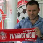 Trenevski na klop Rabotničkega