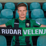 Mladi Dodlek med knape