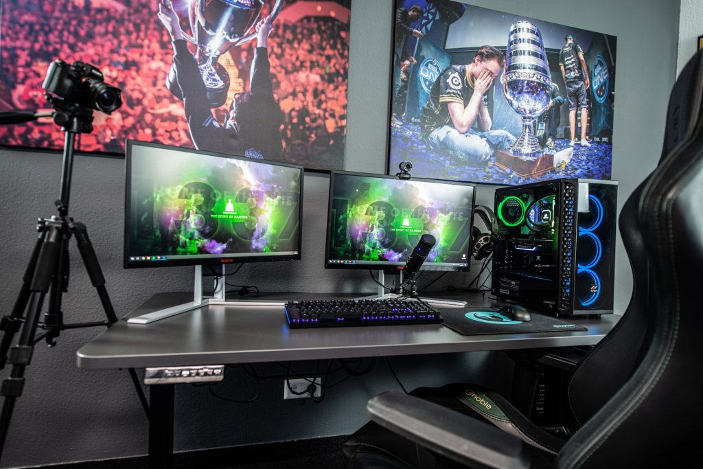 Komponentko.si Vaš partner v svetu gaminga kje kupiti gaming računalnik