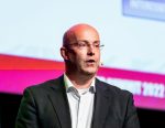 (EURO 2024) Skrivnosti družbenih medijev: ekskluzivni intervju s strokovnjakom v tej industriji