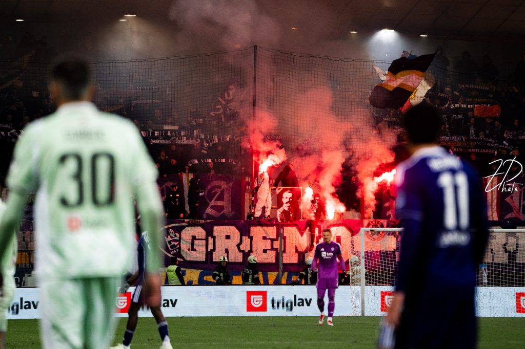 NZS po derbiju udarila po žepu: Olimpija in Maribor skupaj prek 19 tisoč evrov kazni