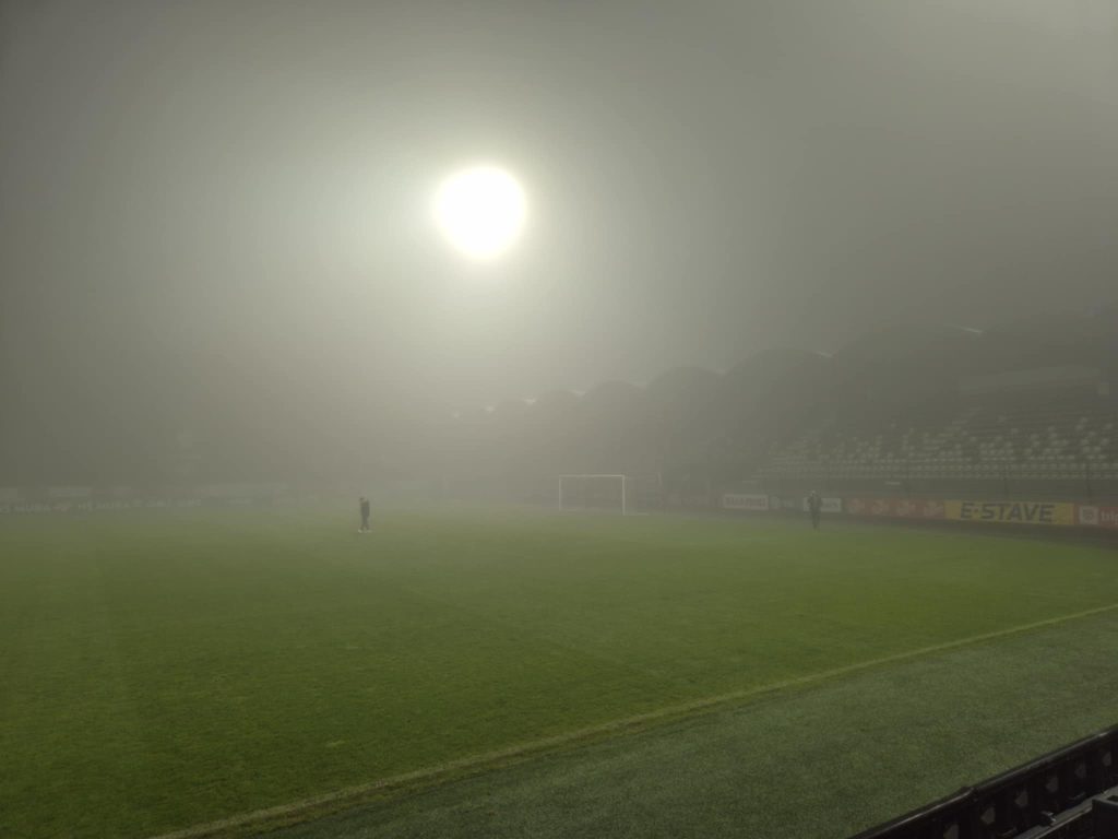 Megla odnesla pokalni obračun Mure in Olimpije