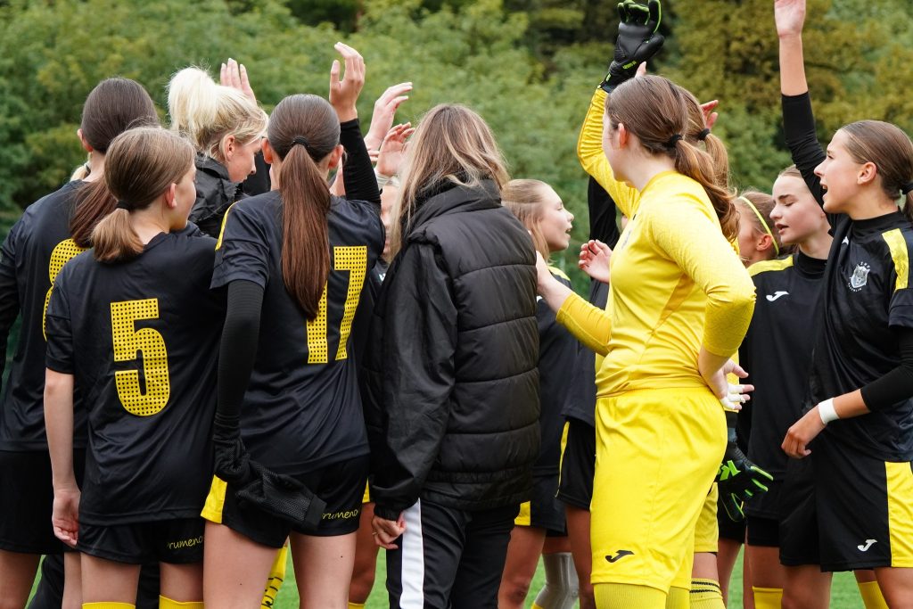 Štirinajst let rumenosrčnih: najmlajše že po stopinjah svojih mam