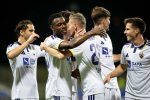 Poglejte, kako so vijoličasti odpihnili domačine! Poglejte, kako so vijoličasti odpihnili domačine!
