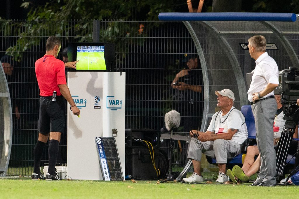 Odlična novica za slovenske klube: NZS bo prevzela stroške sodnikov v številnih tekmovanjih