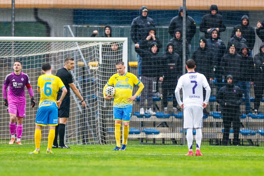 Koper mora še počakati na vrnitev domov, znano pa je, kdaj naj bi se to zgodilo