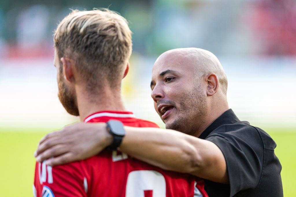 Spornemu trenutku z VAR-om je sledil kratek odgovor trenerja Aluminija: “Brez komentarja”