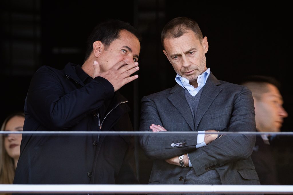 Aleksander Čeferin prvič obiskal Ljudski vrt kot predsednik Uefe, Maribor mu pripravil posebno presenečenje